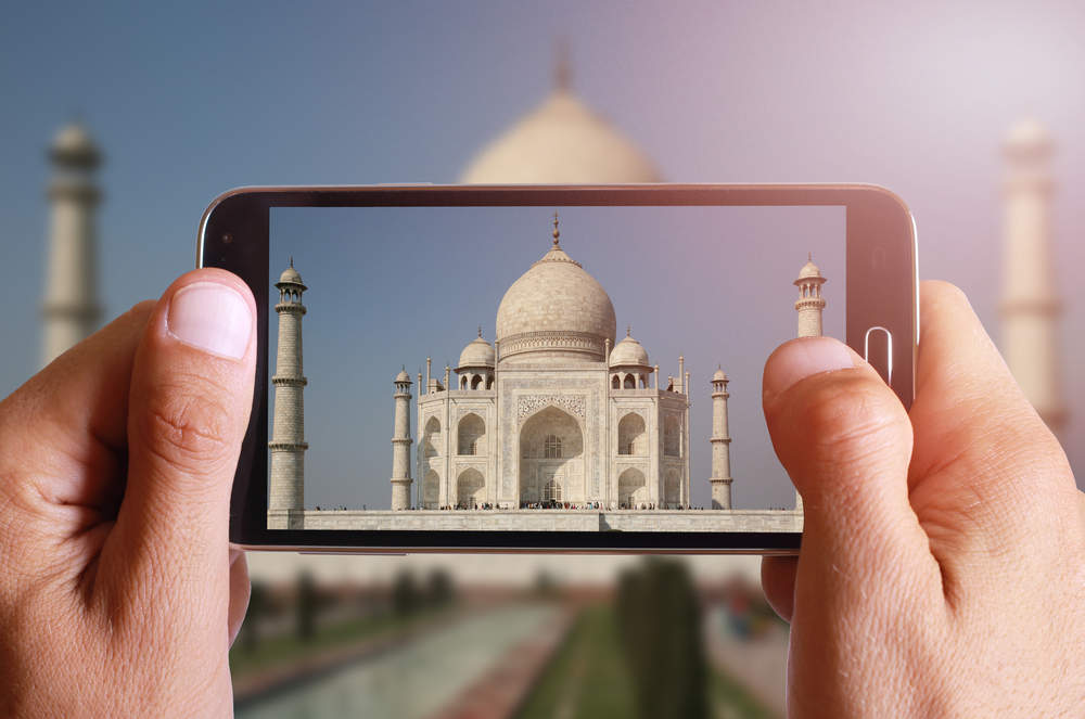 Does India have the world’s fastest growing smartphone market?