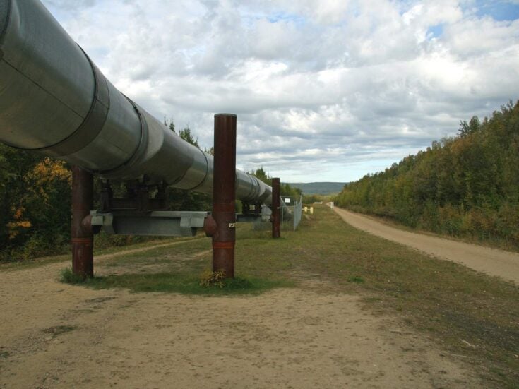 Transporting oil and gas: the world’s longest pipelines