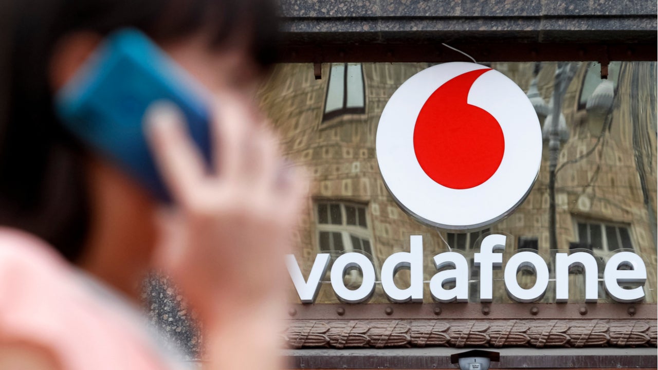 Vodafone aims for UK broadband pole position by signing with CityFibre