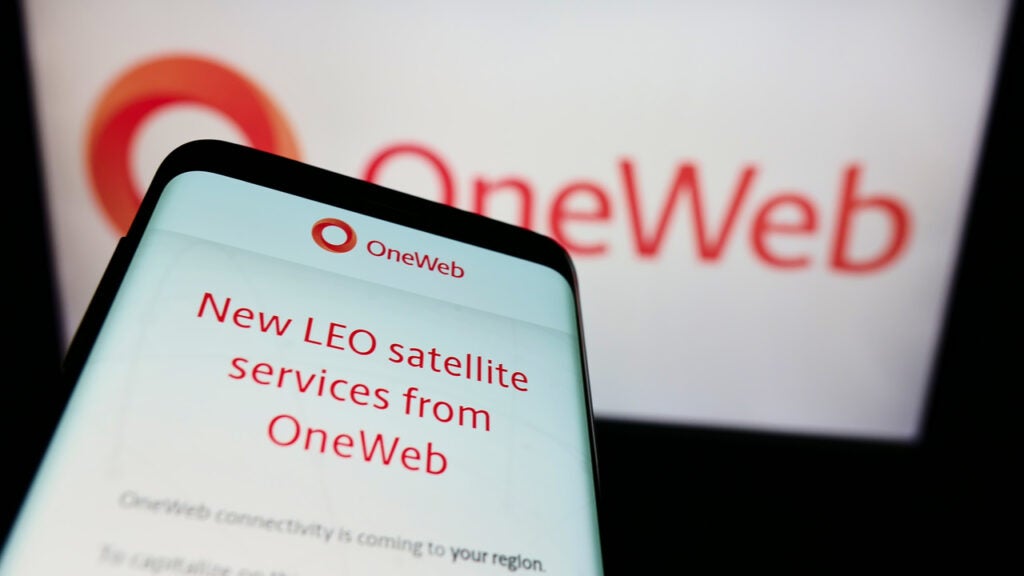 OneWeb Vocus and FSG to bring LEO satellite connectivity to Australia